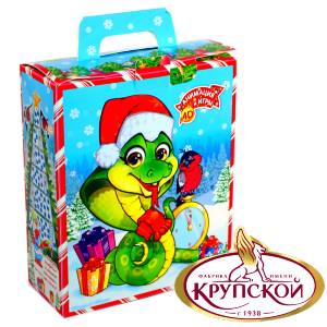 Сладкий новогодний подарок в картонной упаковке весом 650 грамм  в Брянске